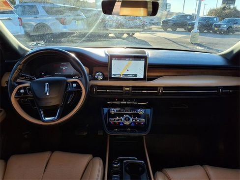 Certified 2022 Lincoln Corsair Reserve w/ Equipment Group 201A image 4