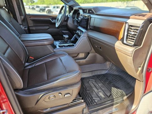 Used 2024 GMC Sierra 1500 Denali image 13