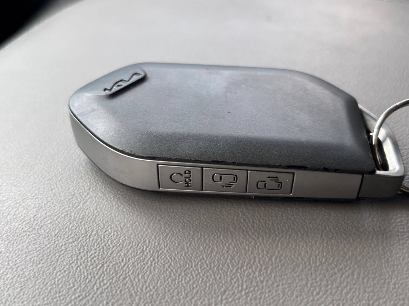 Used 2026 Kia Carnival FWD image 21
