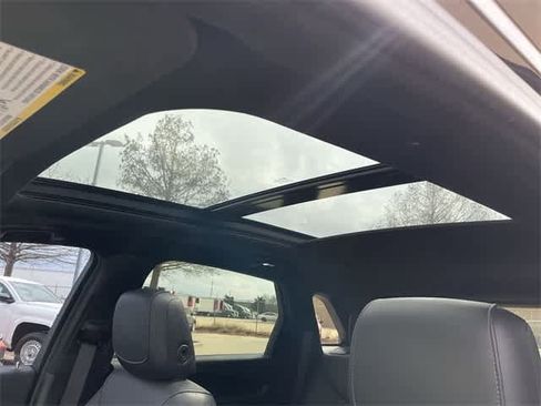 Used 2021 Cadillac XT5 Premium Luxury image 14