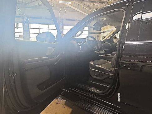 Used 2025 Ford Expedition Max Active image 13