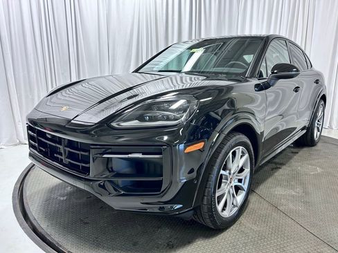 Used 2026 Porsche Cayenne Coupe image 1