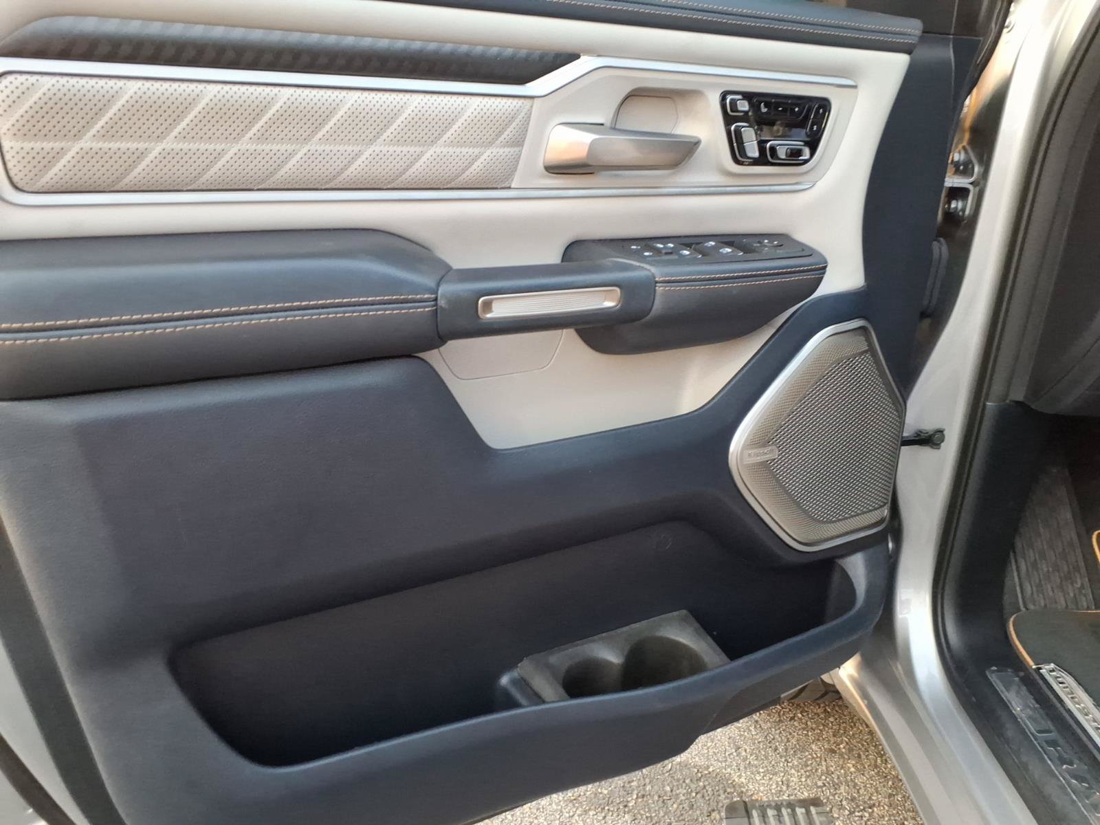 Used 2025 RAM 1500 Tungsten w/ Bed Utility Group AWD/4WD image 15
