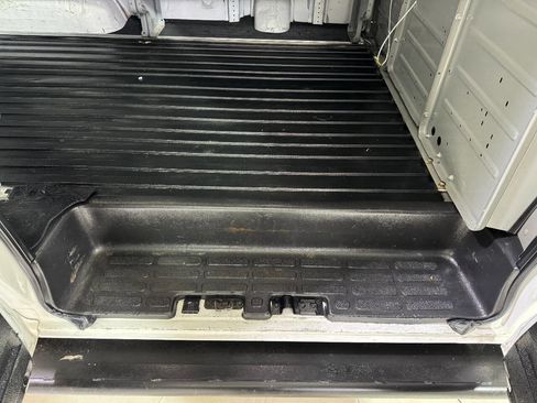 Used 2017 GMC Savana 2500 image 48