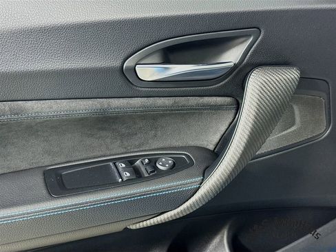 Used 2018 BMW M2 image 23