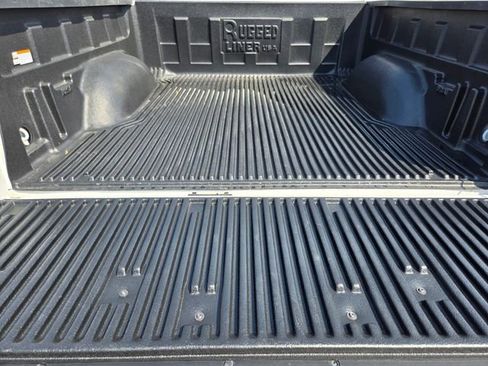 Used 2023 RAM 1500 Classic SLT w/ Trailer & Traction Group AWD/4WD image 18