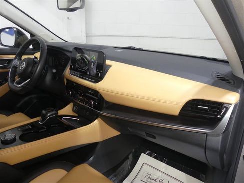 Used 2021 Nissan Rogue Platinum AWD/4WD image 25