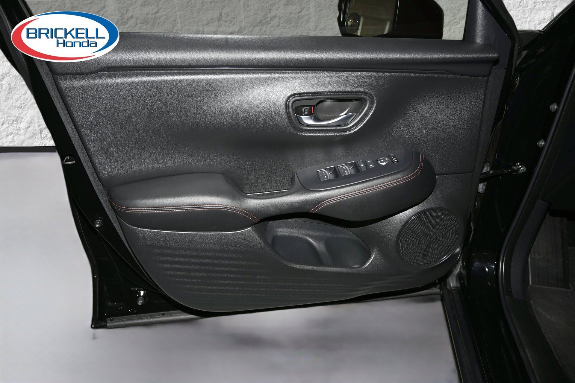 Used 2025 Honda HR-V Sport image 19