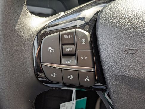 New 2026 Ford Escape BASE image 29