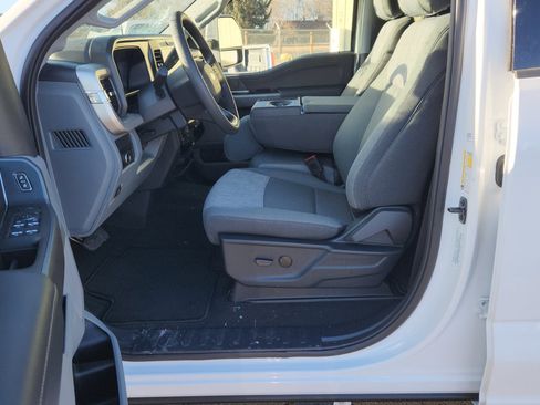 New 2026 Ford F250 XLT w/ XLT Premium Package image 24