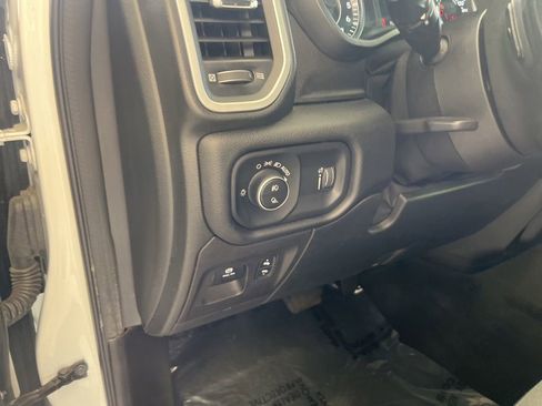 Certified 2022 RAM 1500 Big Horn image 32