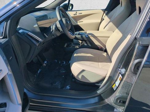 Used 2025 BMW iX xDrive50 w/ Sport Package AWD/4WD image 17