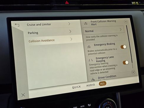 Used 2023 Land Rover Range Rover SE image 53