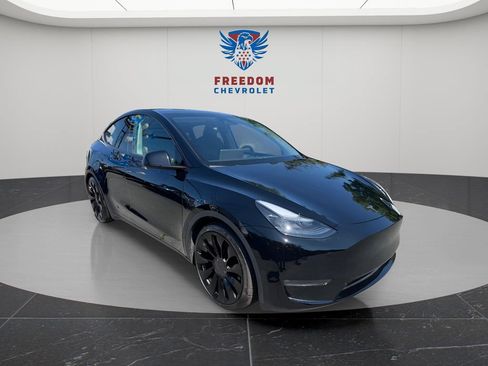 Used 2023 Tesla Model Y Performance AWD/4WD image 6