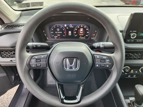 Certified 2025 Honda Accord LX image 9