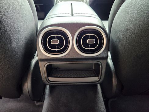 Used 2022 Mercedes-Benz C 300 4MATIC Sedan image 32