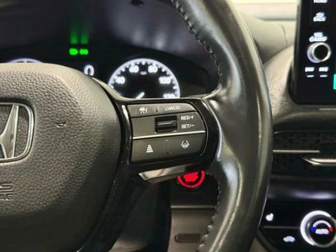 Used 2023 Honda HR-V EX-L image 16