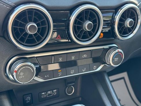 Used 2025 Nissan Sentra SV w/ Trunk Package image 20