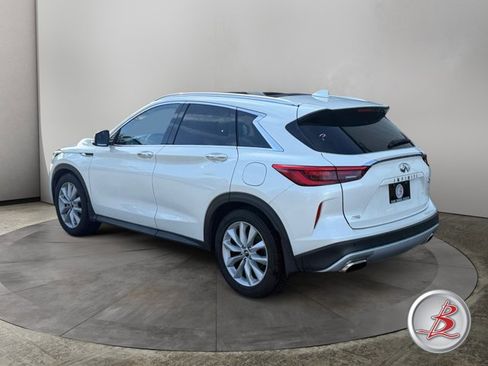 Used 2019 INFINITI QX50 Essential w/ Premium Heat Package image 3