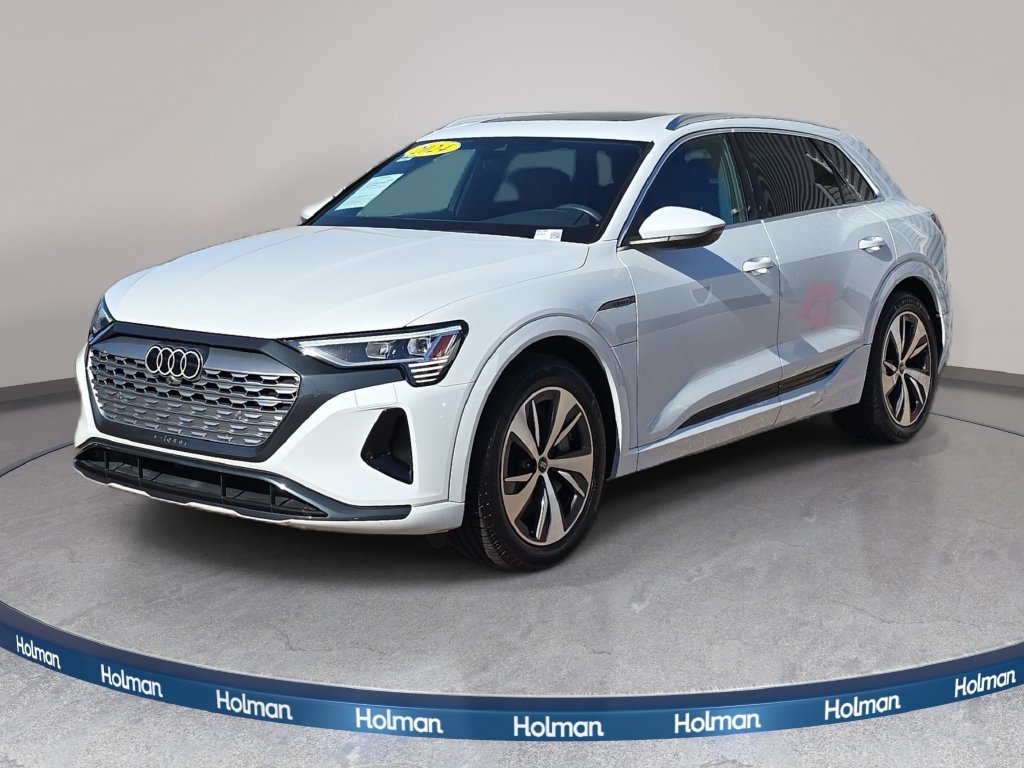 Used 2024 Audi Q8 e-tron Premium AWD/4WD image 1