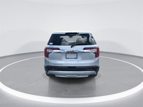 Used 2023 GMC Acadia SLE image 7