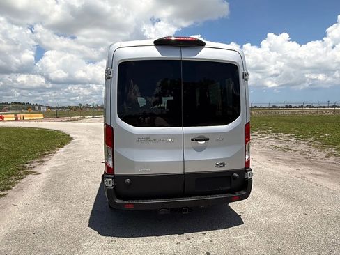 Used 2020 Ford Transit 350 XLT RWD image 5