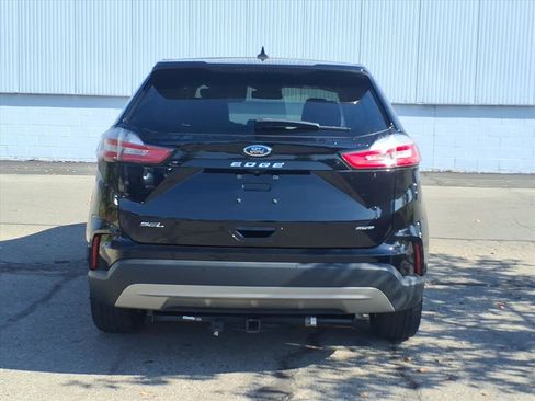Certified 2022 Ford Edge SEL w/ Convenience Package image 6