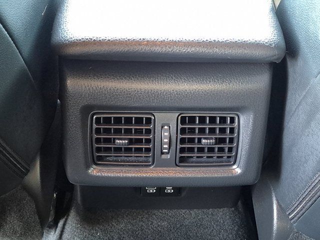 Used 2025 Toyota Camry SE FWD image 16