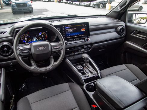 Used 2024 Chevrolet Colorado Trail Boss w/ Technology Package image 26