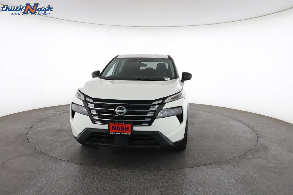 Used 2024 Nissan Rogue S FWD image 4