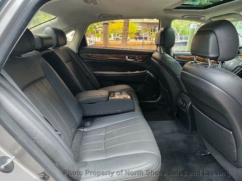 Used 2013 Hyundai Equus Signature RWD image 33