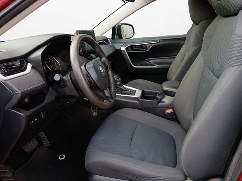 Used 2020 Toyota RAV4 LE FWD image 19