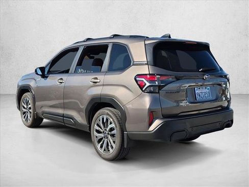 Used 2025 Subaru Forester Touring w/ Touring Package AWD/4WD image 7