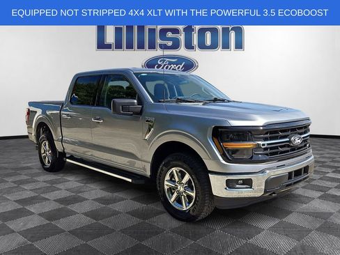 Used 2025 Ford F150 XLT w/ Equipment Group 301A Standard AWD/4WD image 3