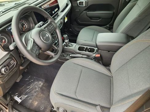 New 2026 Jeep Gladiator Sport AWD/4WD image 9