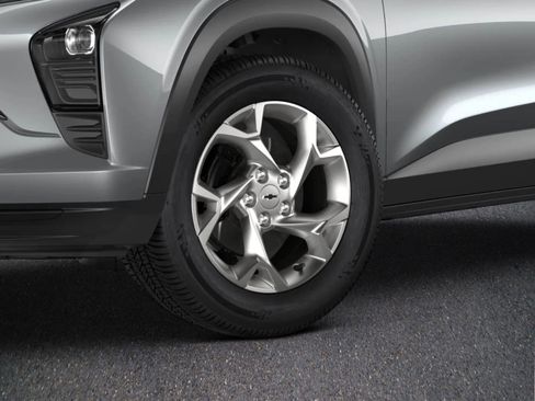 New 2026 Chevrolet Trax LS image 4