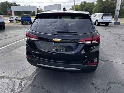 Used 2022 Chevrolet Equinox LT image 3