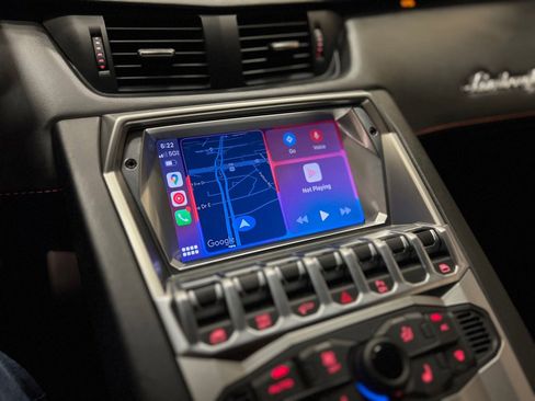 Used 2012 Lamborghini Aventador LP 700-4 image 40