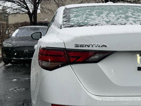 Used 2024 Nissan Sentra SV image 32