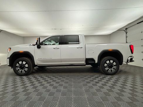 New 2025 GMC Sierra 2500 Denali w/ Denali Reserve Package image 12
