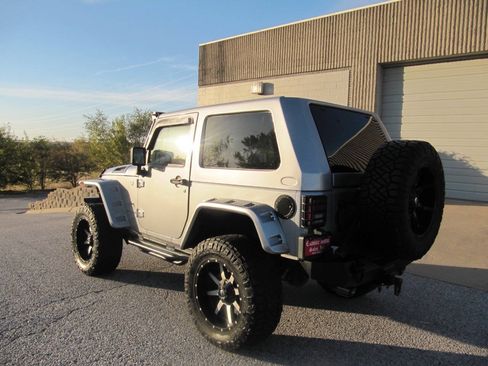 Used 2014 Jeep Wrangler Sport w/ Quick Order Package 24S AWD/4WD image 17