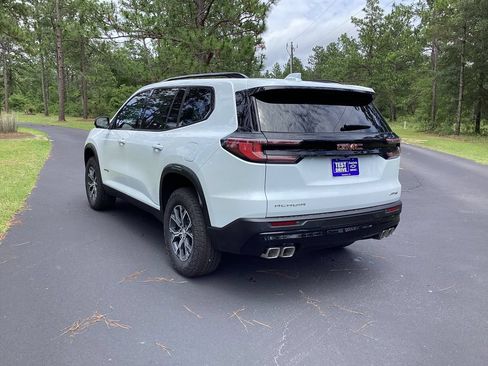 New 2026 GMC Acadia AT4 w/ Luxury Package AWD/4WD image 3