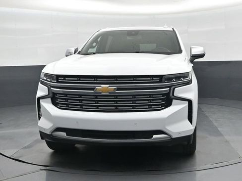 Used 2023 Chevrolet Suburban Premier RWD image 9