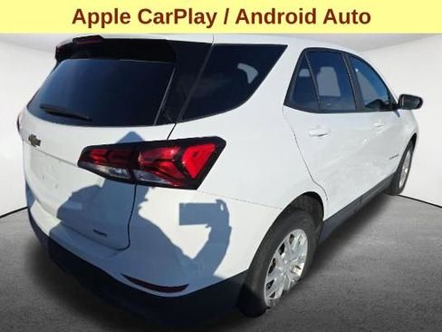 Used 2023 Chevrolet Equinox LS w/ LS Convenience Package AWD/4WD image 5