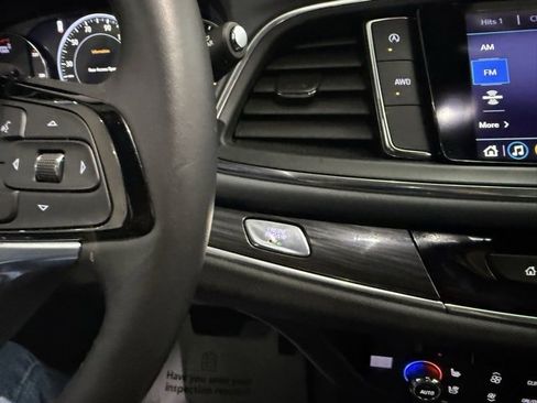 Used 2024 Buick Enclave Premium w/ Experience Buick Package image 18