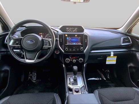 Used 2020 Subaru Forester Premium AWD/4WD image 16