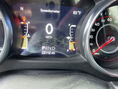 Used 2021 Jeep Wrangler Unlimited Rubicon AWD/4WD image 6