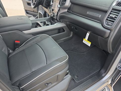 New 2026 RAM 2500 Laramie w/ Towing Technology Group image 21