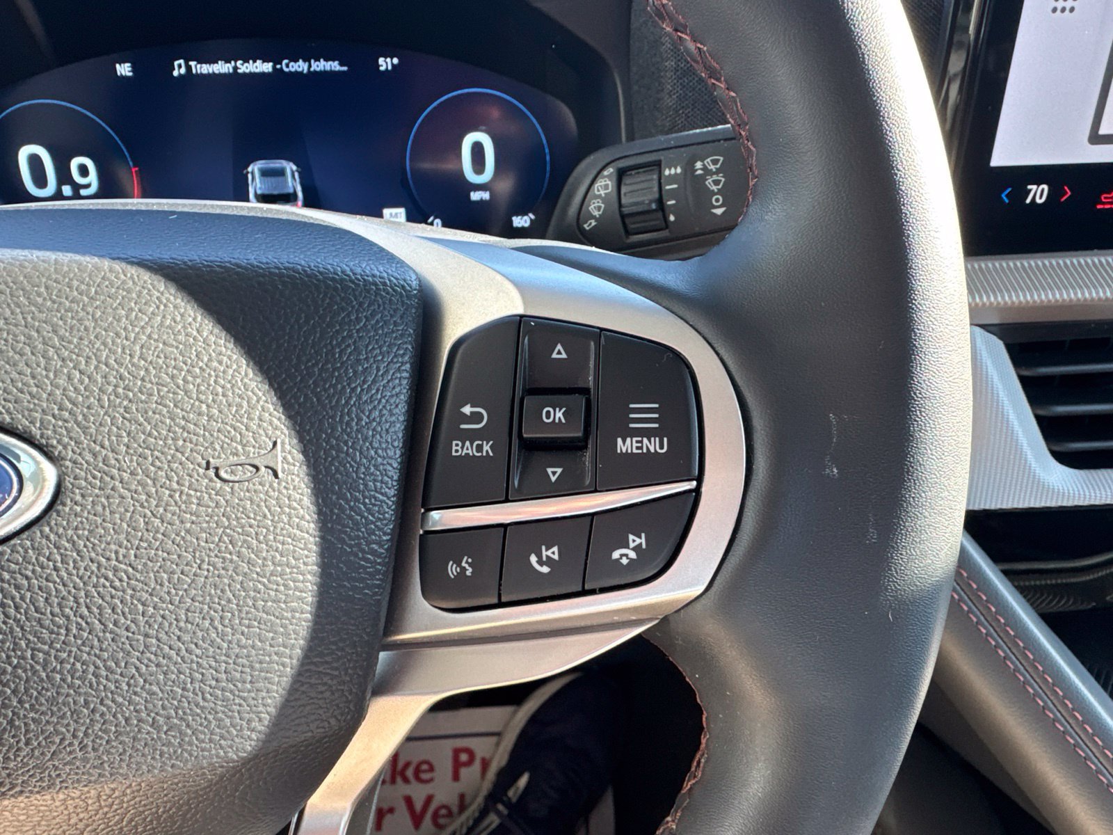 Certified 2025 Ford Explorer Active AWD/4WD image 31