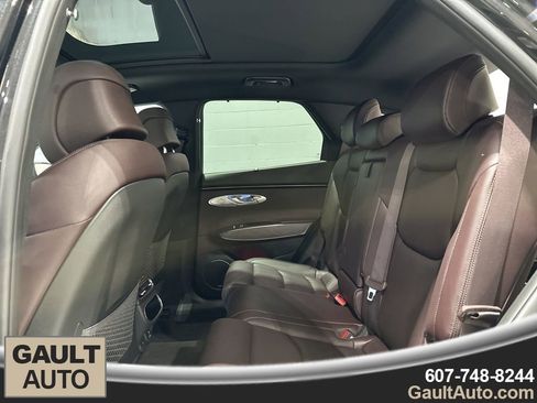 Used 2022 Genesis GV70 2.5T w/ Advanced Package image 17